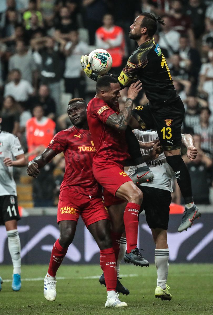 Beşiktaş, evinde Göztepe'yi devirdi (Beşiktaş 3-0 Göztepe)